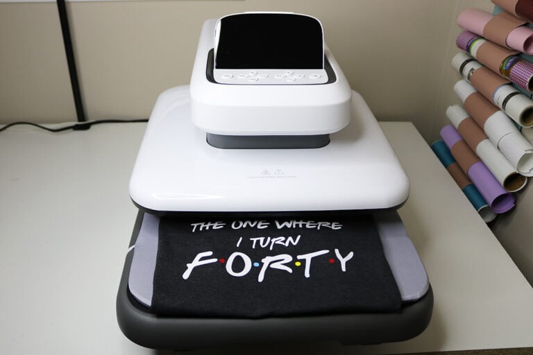 How to make shirts with a heat press